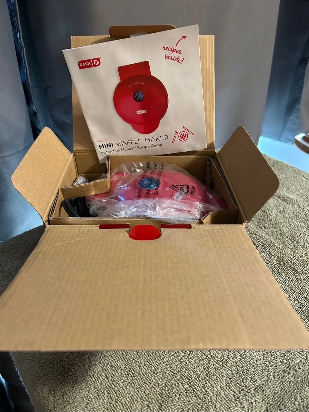 Mini waffle maker NEVER USED